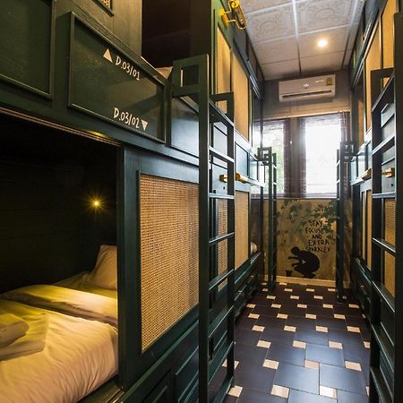 Azure Hostel Bangkok Bagian luar foto