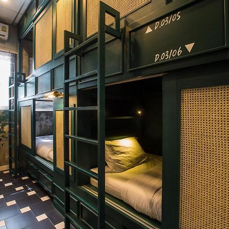 Azure Hostel Bangkok Bagian luar foto