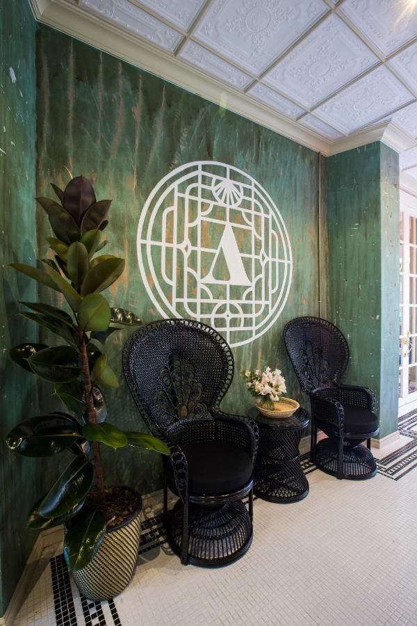 Azure Hostel Bangkok Bagian luar foto