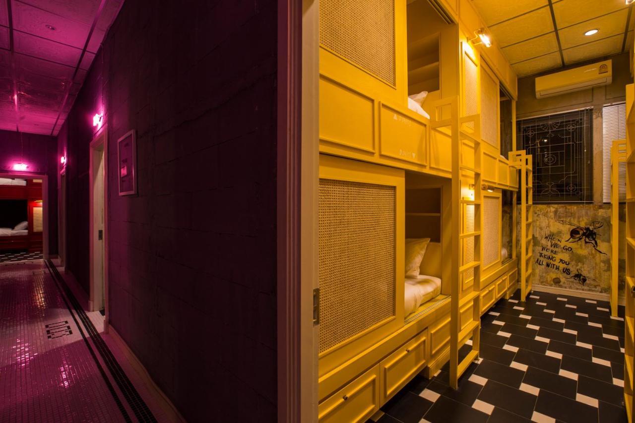 Azure Hostel Bangkok Bagian luar foto